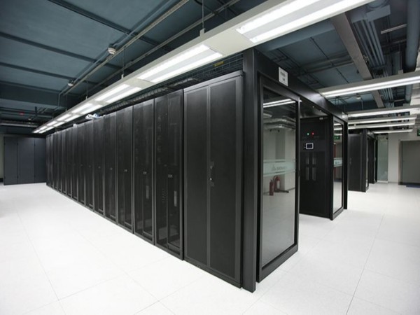 整體機(jī)房工程原來(lái)是這樣子！