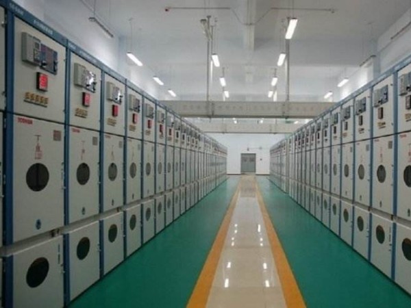 智能三相電量儀如何用于鋼鐵廠的用電監(jiān)測系統(tǒng)？